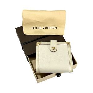 Louis Vuitton Suhali Leather Compact Zip Bi-Fold Wallet White/Ivory